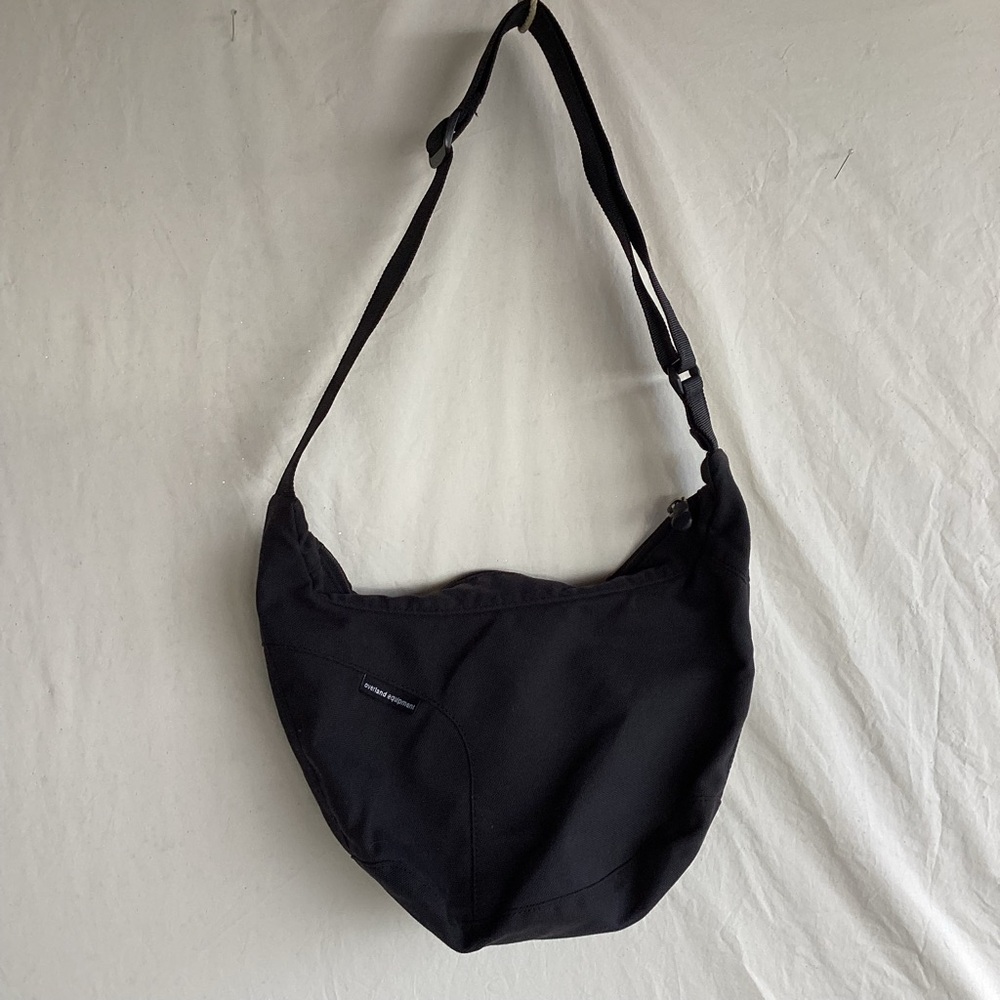 Women’s Overland Equipment Crossbody Purse View 3